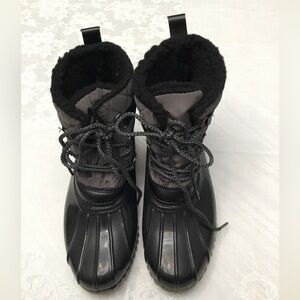 SPORTO Quilted Black and Brown Boots